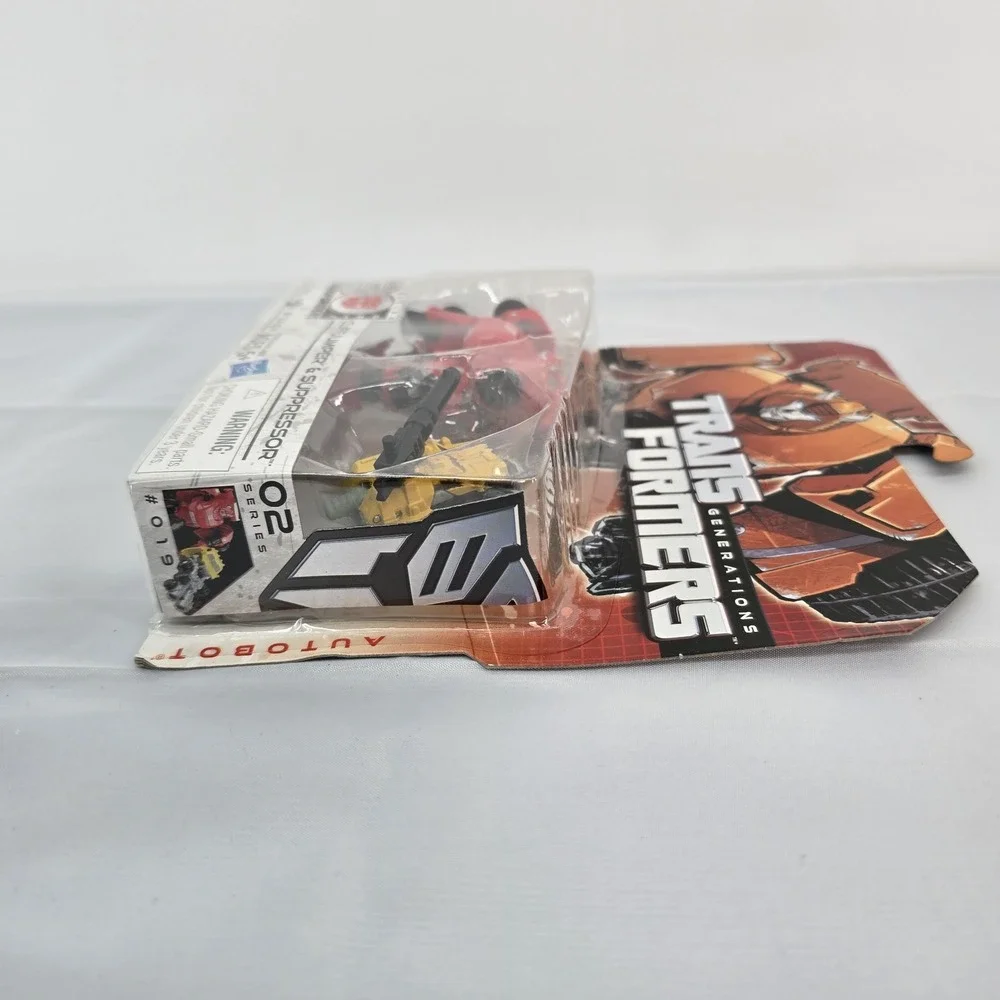 Transformers Generations CLIFFJUMPER SUPPRESSOR 30th‎ Anniversary Legends